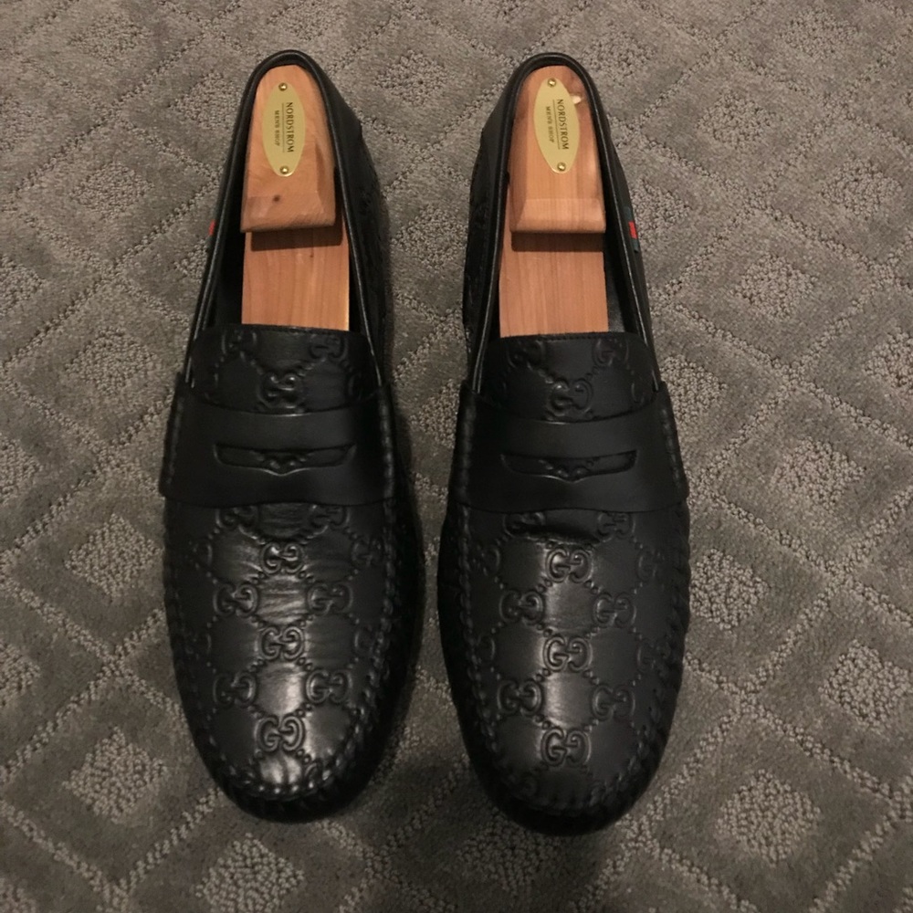 Men’s Gucci loafer dress shoe